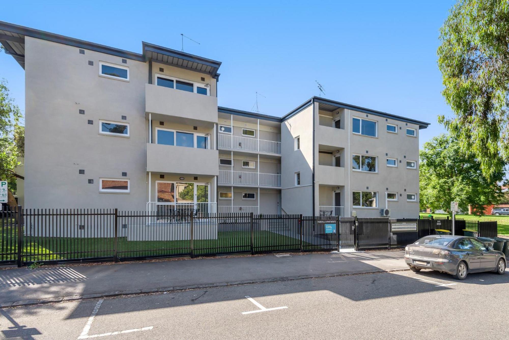 Peaceful 1-Bed Apartment Near The City Centre Melbourne Exterior photo